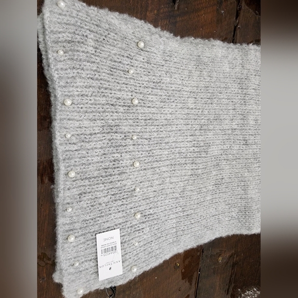 👸🧣🧤 NWT Ann Taylor Scarf & Glove Set - Picture 12 of 12